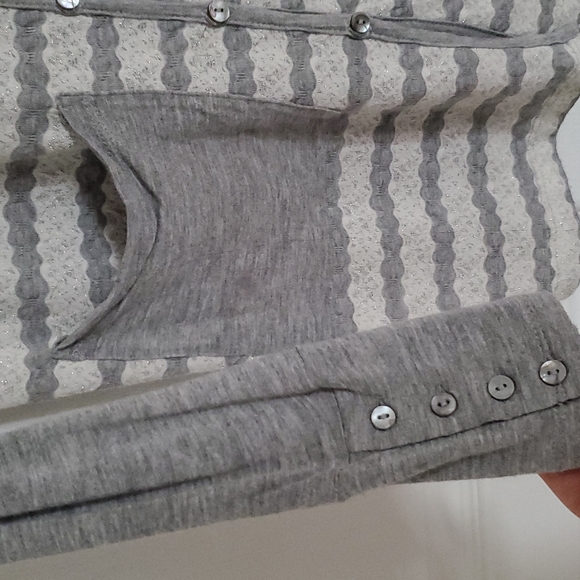 Striped Buttoned Top - Picture 5 of 7